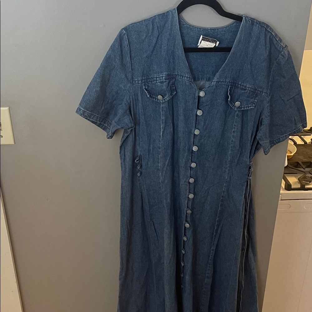 Casual Denim Button-Up Midi Dress